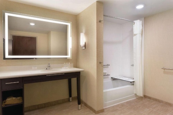 Homewood Suites By Hilton Ankeny image 17